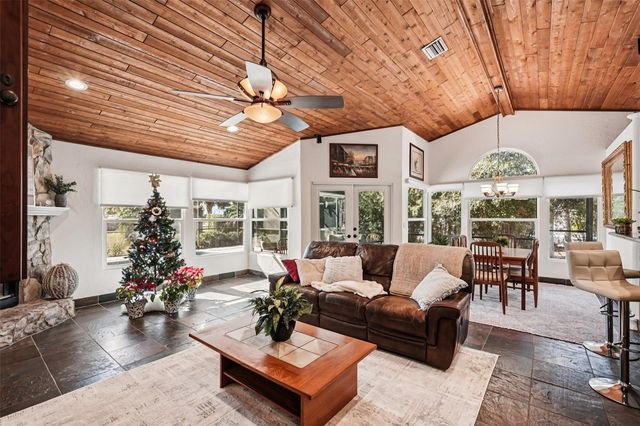 600 SHETLAND, Nokomis, FL 34275