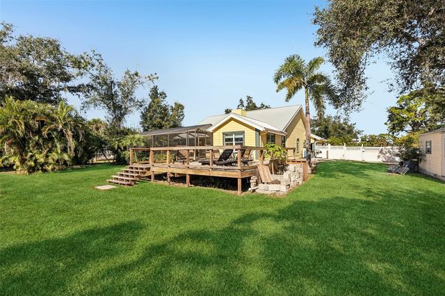 600 SHETLAND, Nokomis, FL 34275