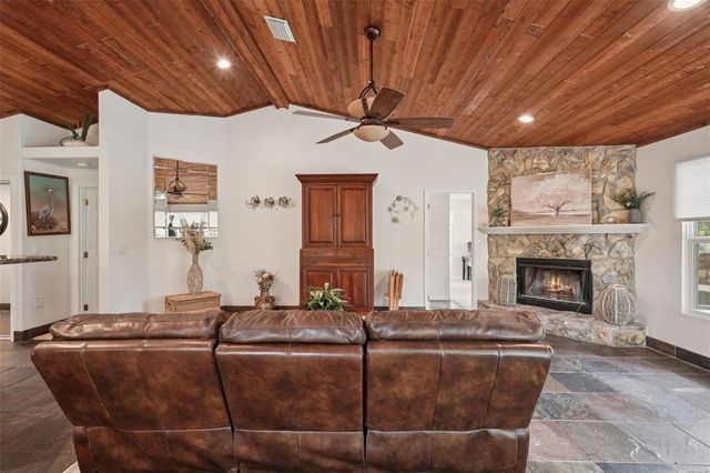 600 SHETLAND, Nokomis, FL 34275