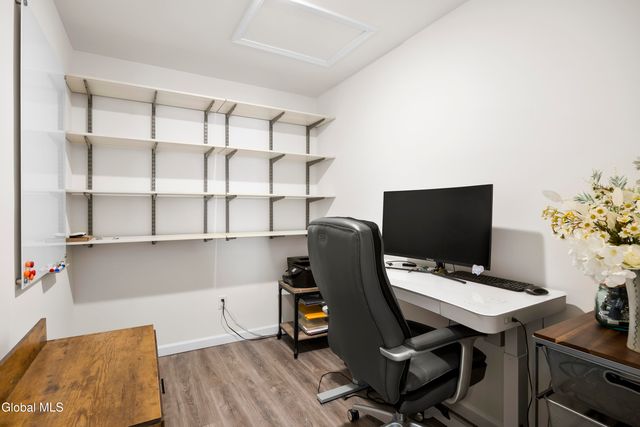 27 Paar Way, Halfmoon, NY 12118