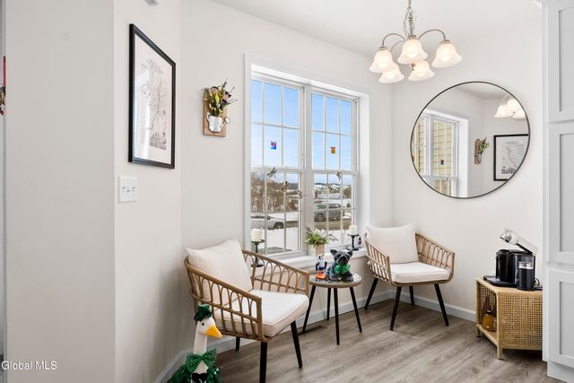 27 Paar Way, Halfmoon, NY 12118