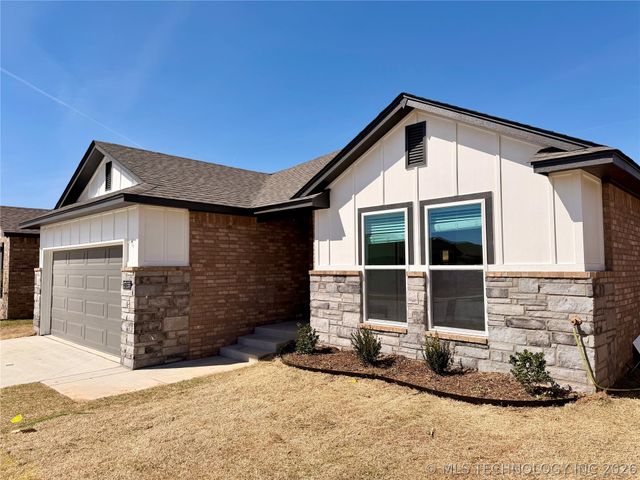 27155 E 109th Street S, Coweta, OK 74429