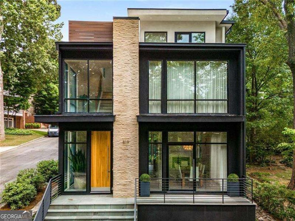 819 Belgrade Avenue NE, Atlanta, GA 30306