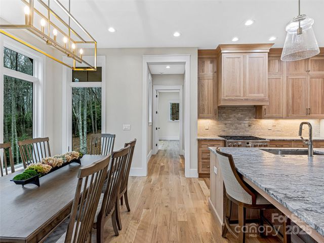 435 Barrington Drive, Asheville, NC 28803