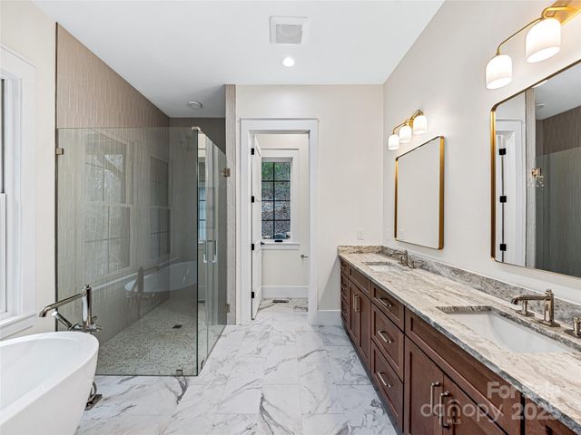 435 Barrington Drive, Asheville, NC 28803