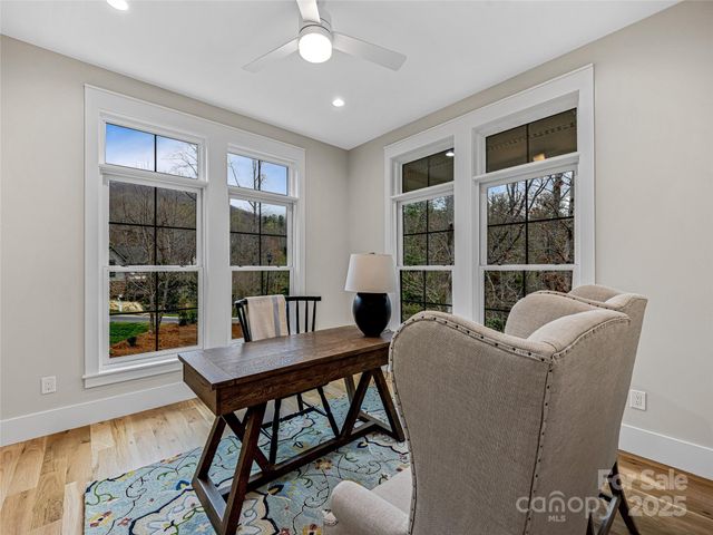 435 Barrington Drive, Asheville, NC 28803