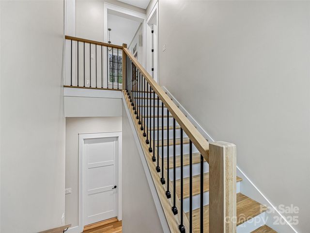 435 Barrington Drive, Asheville, NC 28803