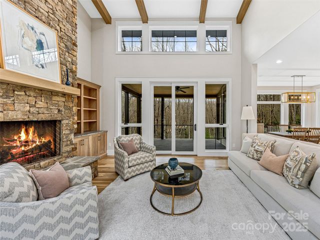 435 Barrington Drive, Asheville, NC 28803