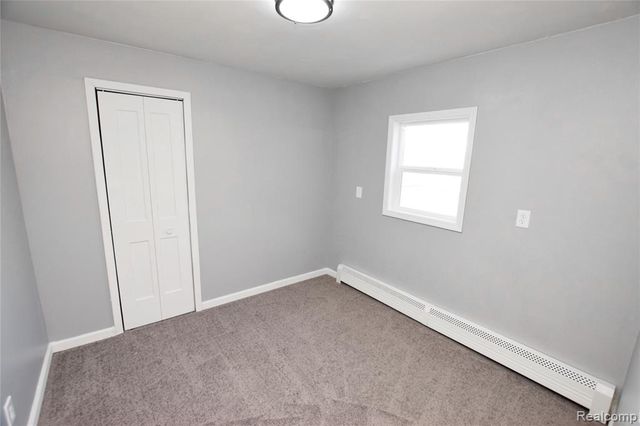 2390 E Boatfield Avenue, Burton, MI 48529