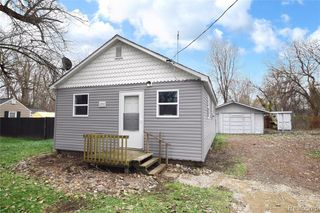 2390 E Boatfield Avenue, Burton, MI 48529