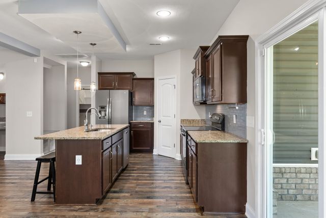 891 Terraceside Cir, Clarksville, TN 37040