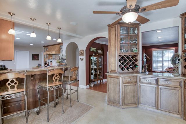 8584 N Madsen Avenue, Clovis, CA 93619