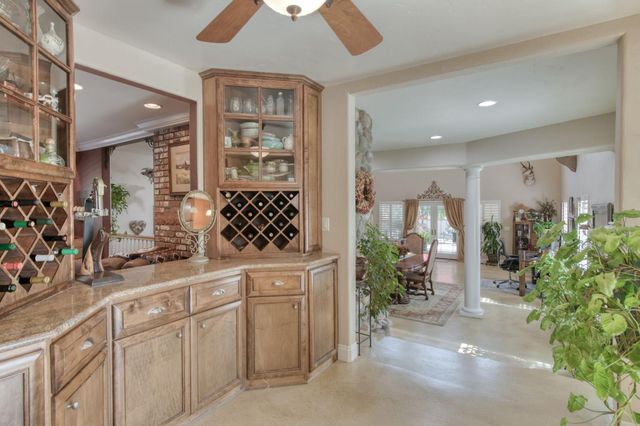 8584 N Madsen Avenue, Clovis, CA 93619