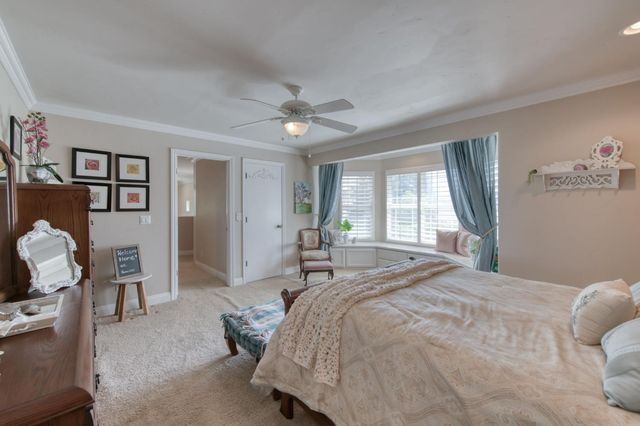 8584 N Madsen Avenue, Clovis, CA 93619