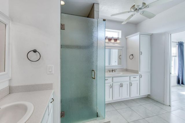 8584 N Madsen Avenue, Clovis, CA 93619