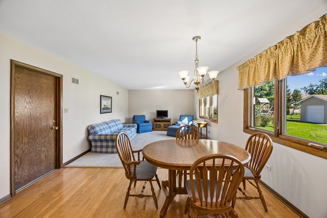 7809 Palm Drive, Orland Park, IL 60462