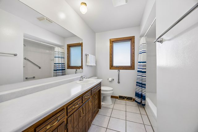 7809 Palm Drive, Orland Park, IL 60462