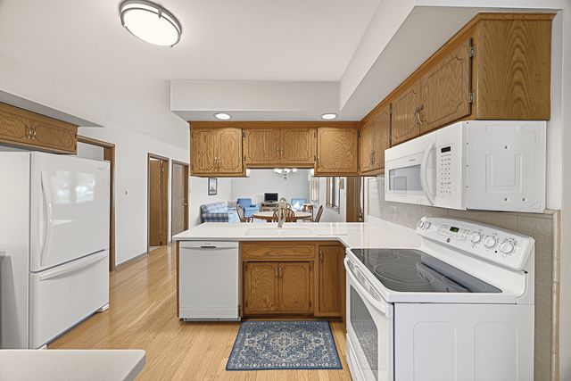7809 Palm Drive, Orland Park, IL 60462