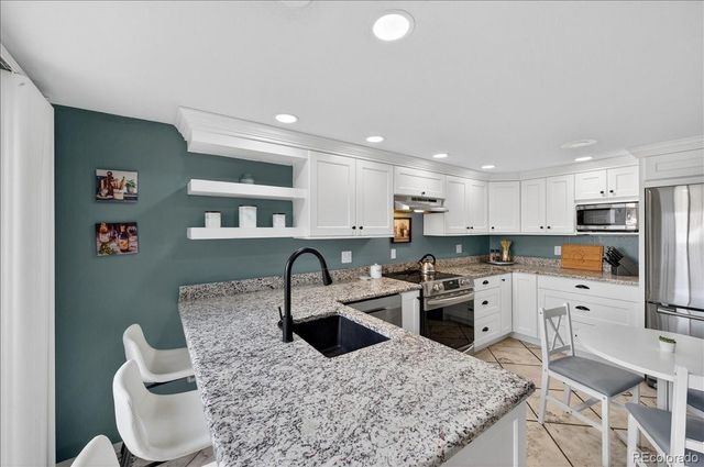 6937 S Knolls Way, Centennial, CO 80122