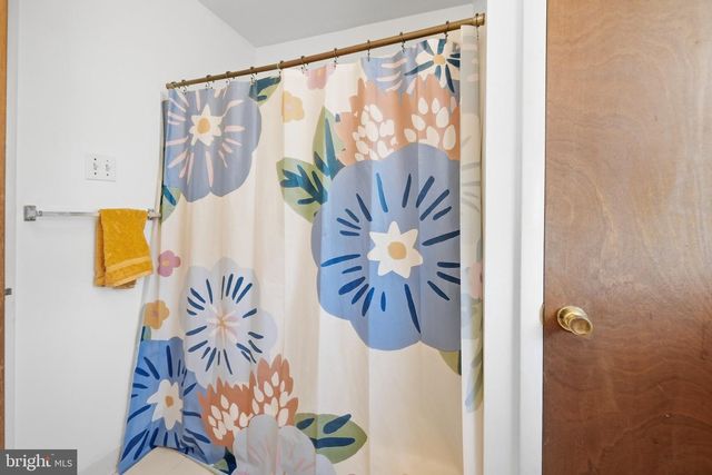 2333 S HUTCHINSON ST, Philadelphia, PA 19148