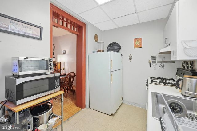 2333 S HUTCHINSON ST, Philadelphia, PA 19148