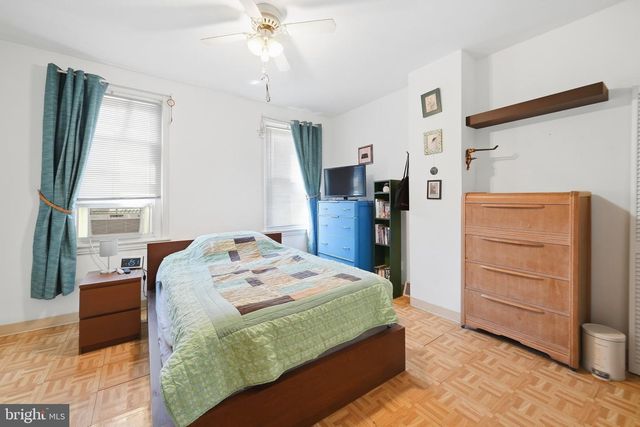 2333 S HUTCHINSON ST, Philadelphia, PA 19148