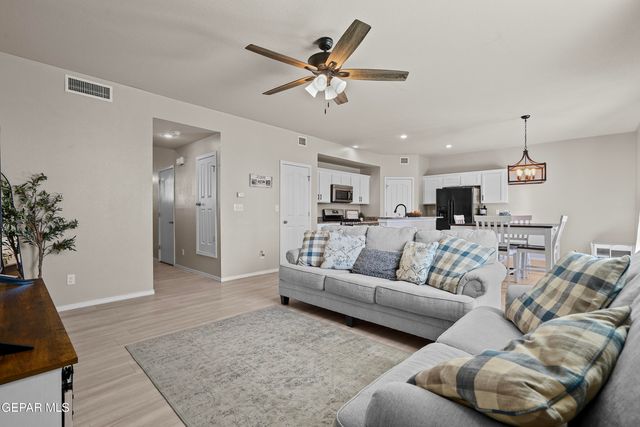 13514 BRADFORD Street, Horizon City, TX 79928