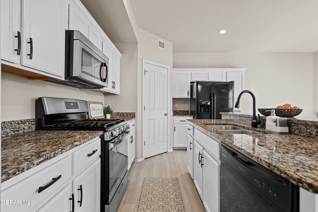 13514 BRADFORD Street, Horizon City, TX 79928