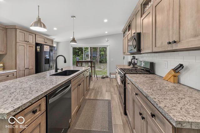 6888 S State Road 44, Martinsville, IN 46151