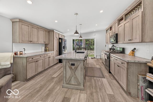 6888 S State Road 44, Martinsville, IN 46151