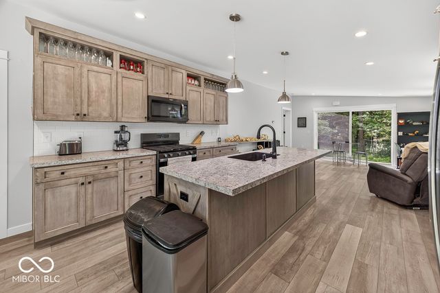 6888 S State Road 44, Martinsville, IN 46151