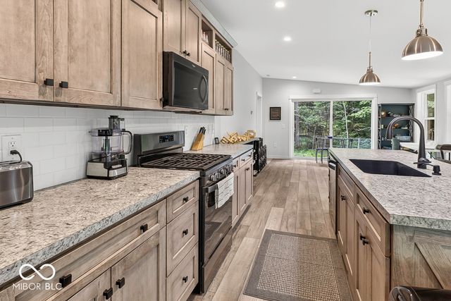 6888 S State Road 44, Martinsville, IN 46151