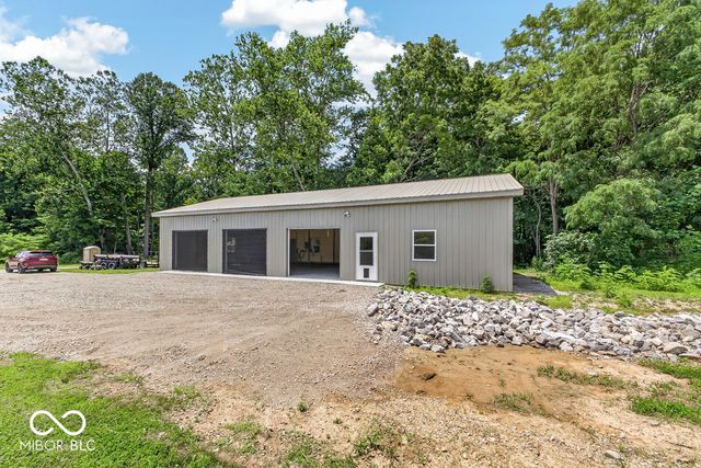 6888 S State Road 44, Martinsville, IN 46151