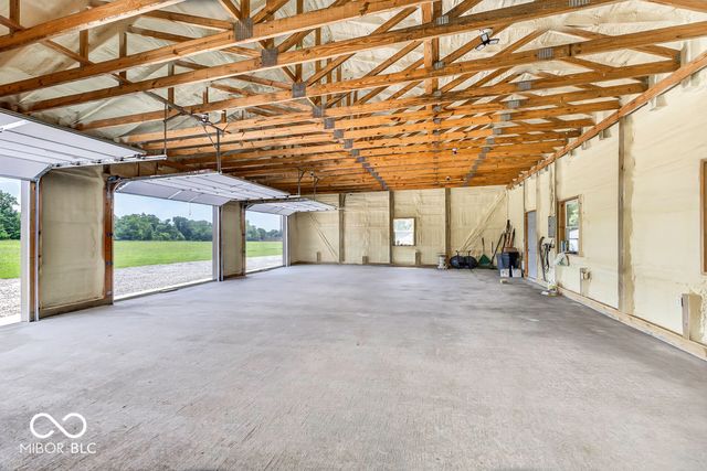 6888 S State Road 44, Martinsville, IN 46151