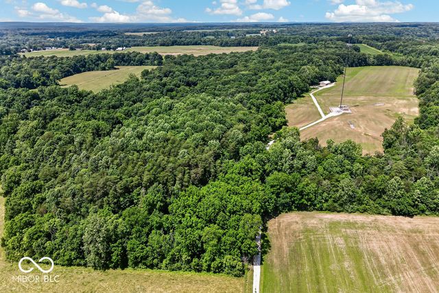 6888 S State Road 44, Martinsville, IN 46151