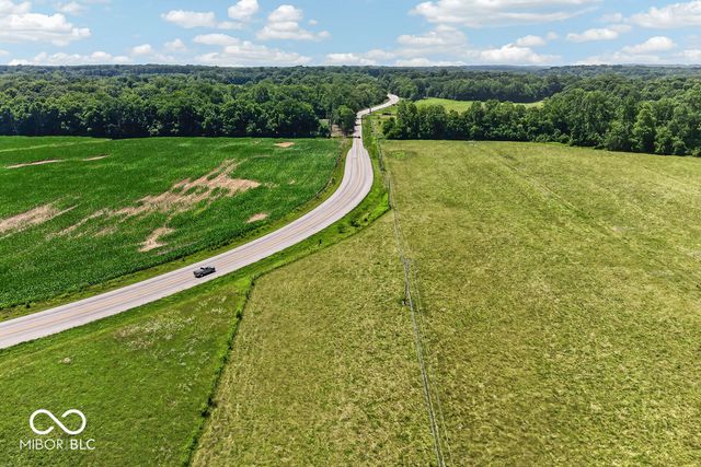 6888 S State Road 44, Martinsville, IN 46151