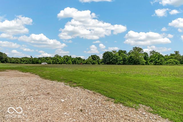 6888 S State Road 44, Martinsville, IN 46151