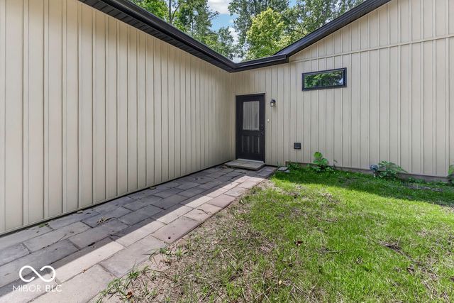 6888 S State Road 44, Martinsville, IN 46151