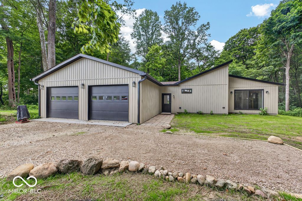 6888 S State Road 44, Martinsville, IN 46151