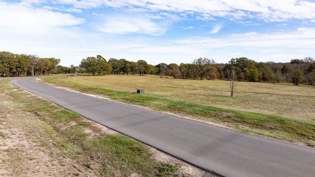 580 Waters Edge Way, Dodd City, TX 75438