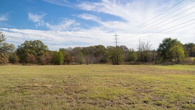 580 Waters Edge Way, Dodd City, TX 75438