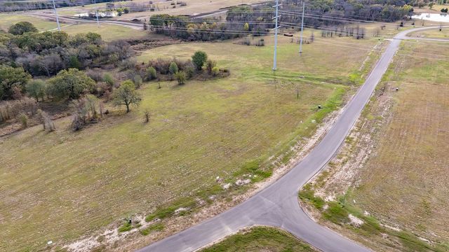 580 Waters Edge Way, Dodd City, TX 75438