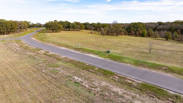 580 Waters Edge Way, Dodd City, TX 75438