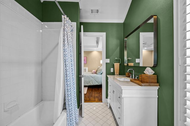 5743 Kenwood Avenue, Dallas, TX 75206