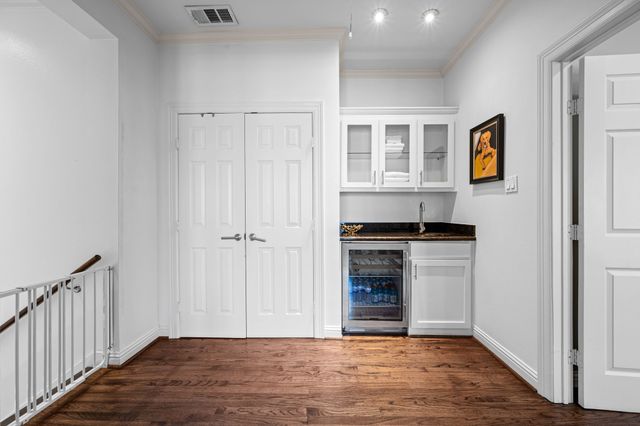 5743 Kenwood Avenue, Dallas, TX 75206