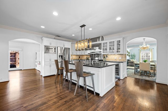 5743 Kenwood Avenue, Dallas, TX 75206