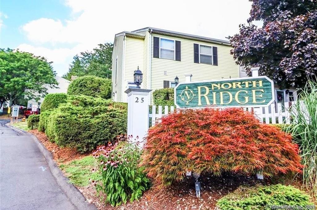 25 Padanaram Road APT 13, Danbury, CT 06811