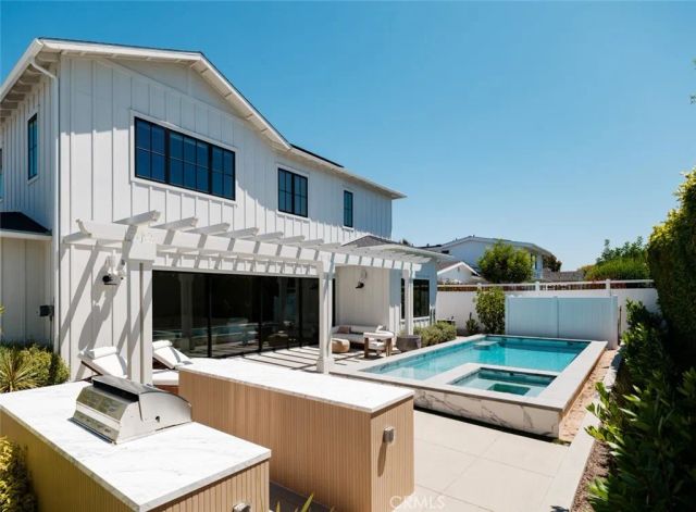 1423 Mariners, Newport Beach, CA 92660