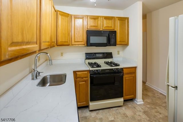 93 Park Edge, Berkeley Heights Twp., NJ 07922