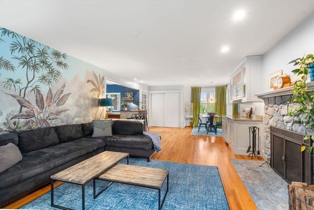 98 Brook Street, Wellesley, MA 02482
